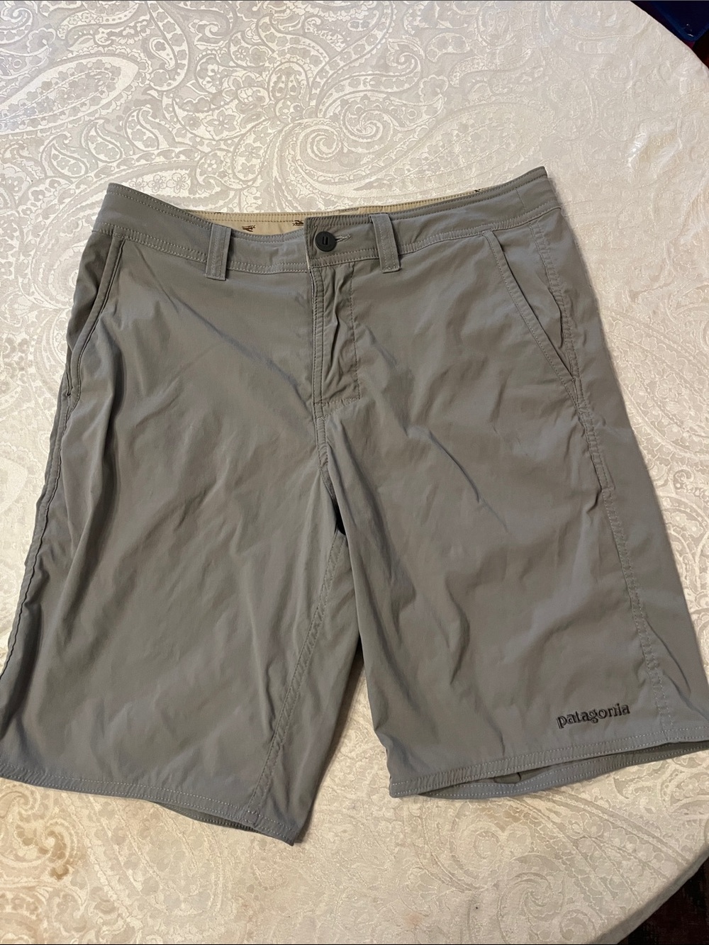 Patagonia Men’s Khaki Wavefarer Walk Drawstring Nylon Shorts 86641 Sz 32 EUC